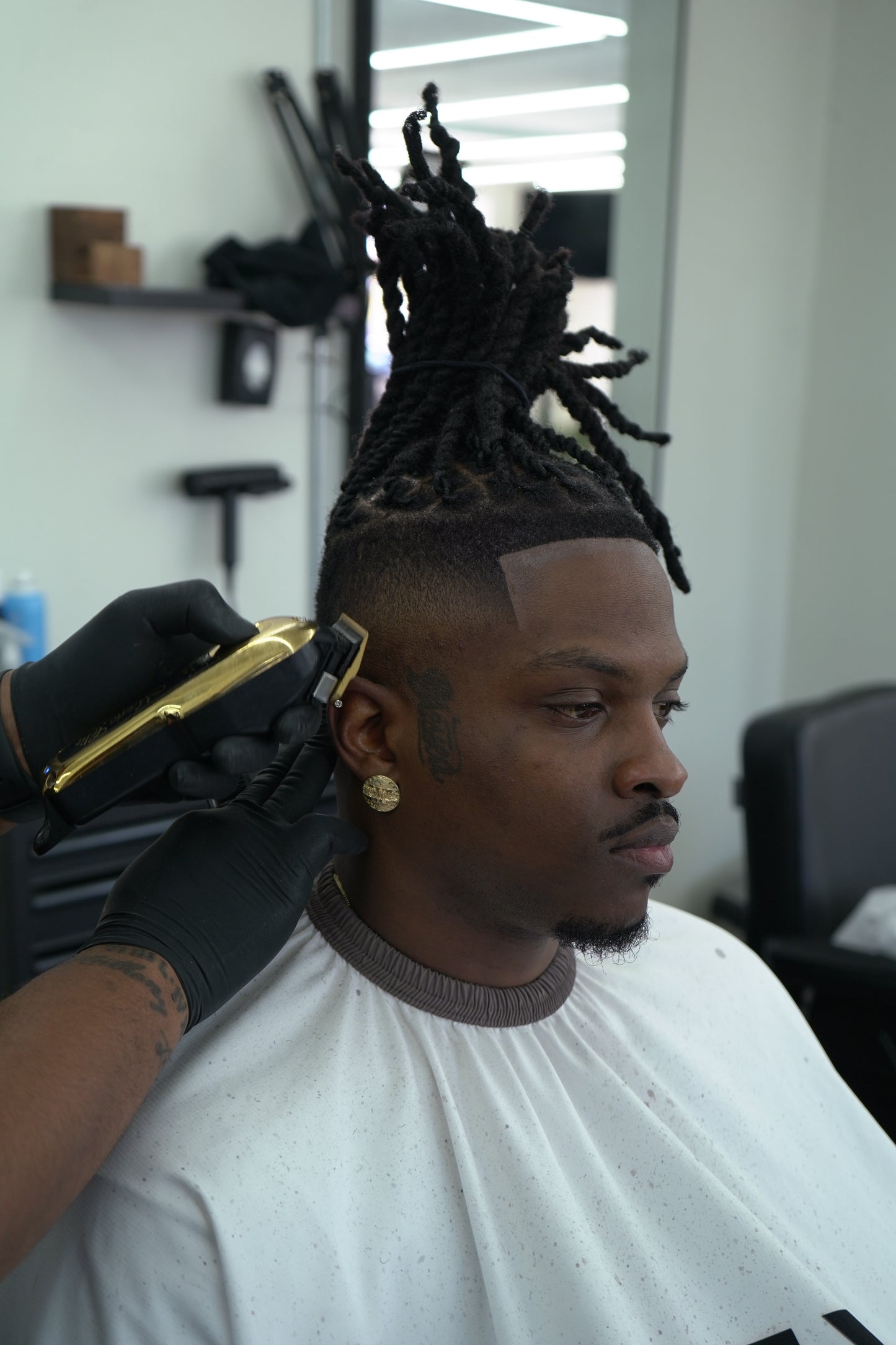 Bruce - @bruce_the_barber_